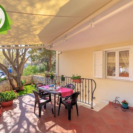 Leona & Borna'S Central Lapad Suites Dubrovnik Ngoại thất bức ảnh