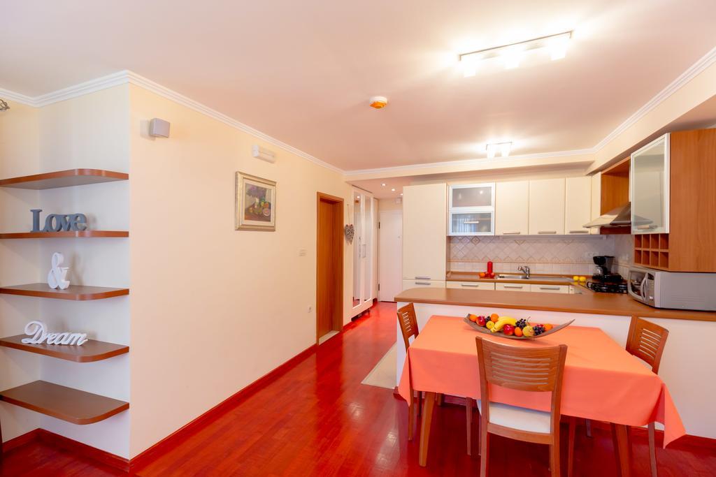 Leona & Borna'S Central Lapad Suites Dubrovnik Ngoại thất bức ảnh