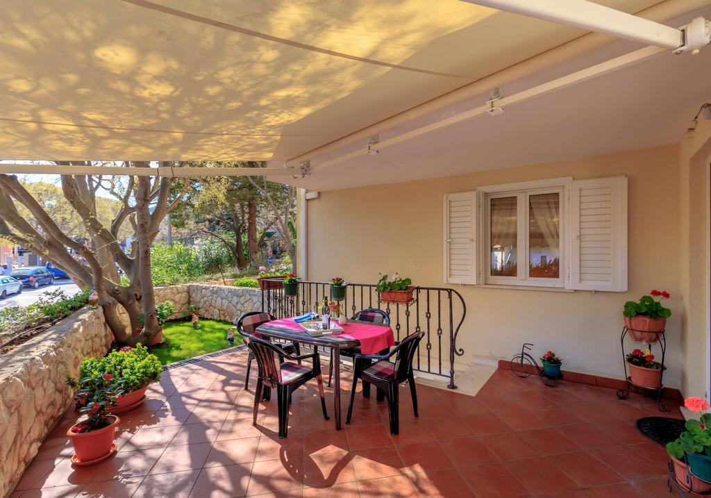 Leona & Borna'S Central Lapad Suites Dubrovnik Ngoại thất bức ảnh