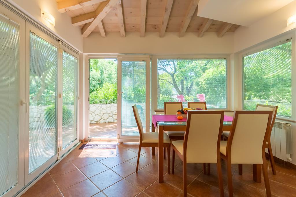Leona & Borna'S Central Lapad Suites Dubrovnik Ngoại thất bức ảnh