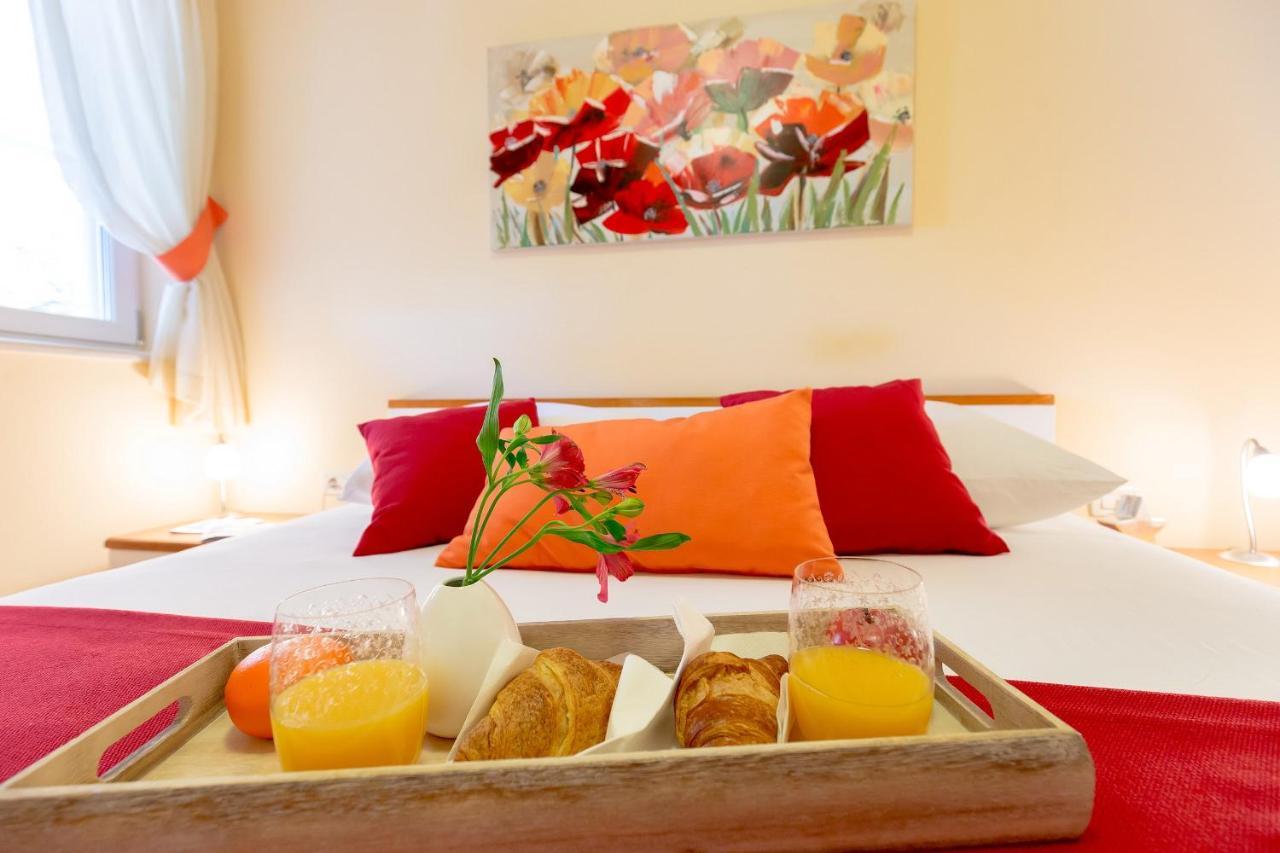 Leona & Borna'S Central Lapad Suites Dubrovnik Ngoại thất bức ảnh