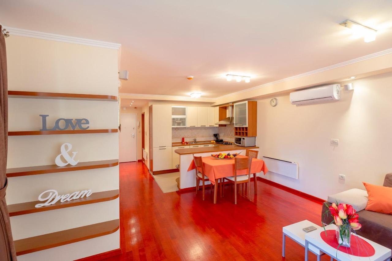 Leona & Borna'S Central Lapad Suites Dubrovnik Ngoại thất bức ảnh