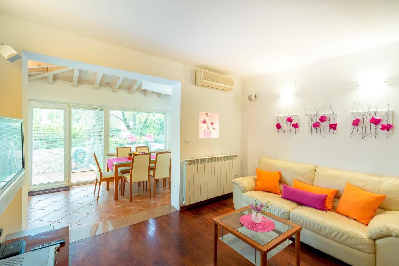 Leona & Borna'S Central Lapad Suites Dubrovnik Ngoại thất bức ảnh