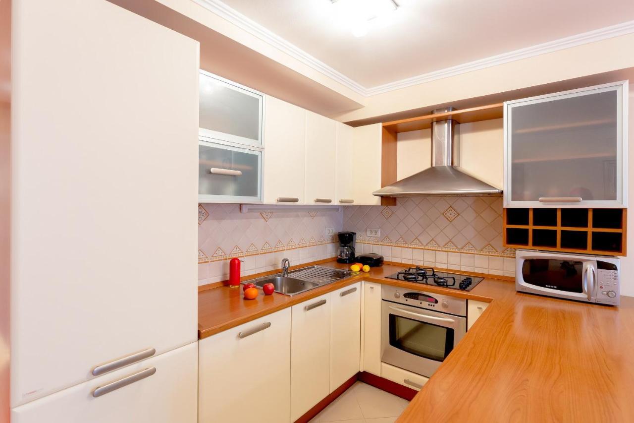 Leona & Borna'S Central Lapad Suites Dubrovnik Ngoại thất bức ảnh